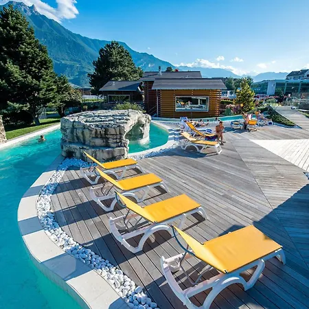 Apartment Thermal, Design, Terrasse