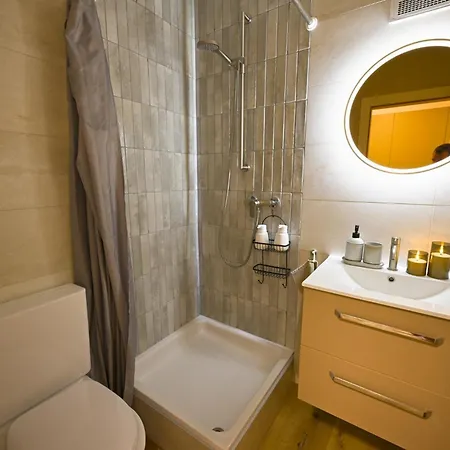 Apartment Thermal, Design, Terrasse Saillon